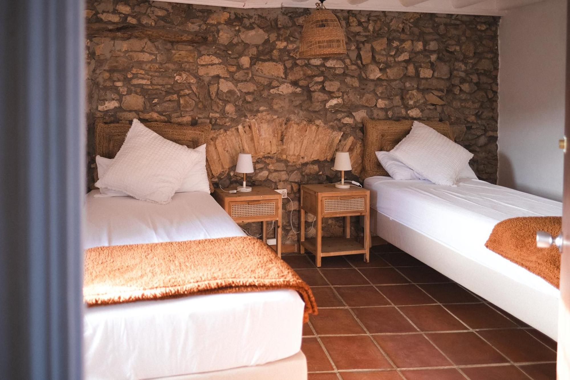 Hostal Casa Pardal Coliving & Coworking Sant Pere Sallavinera Exterior foto